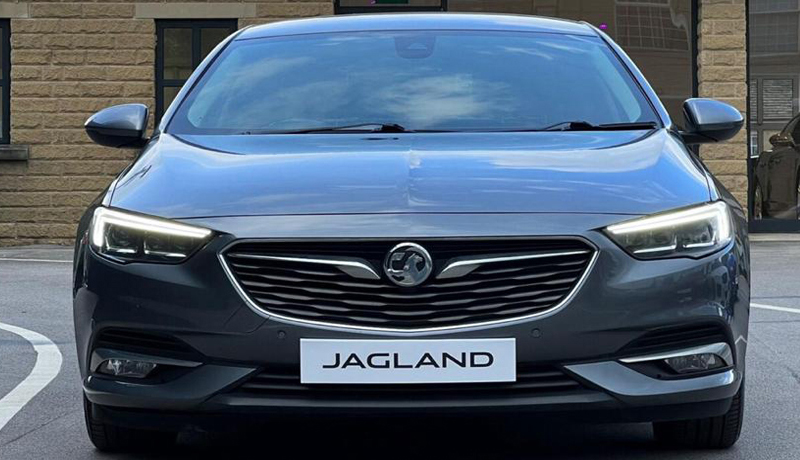 Miah taxi witney cab pic- 11